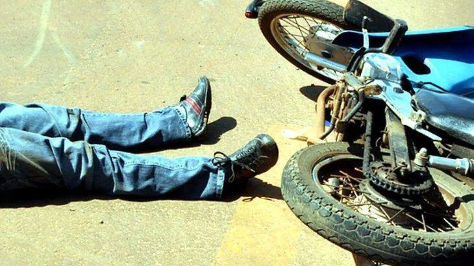 Foto. Accidente en motocicleta. Extraída de Internet.